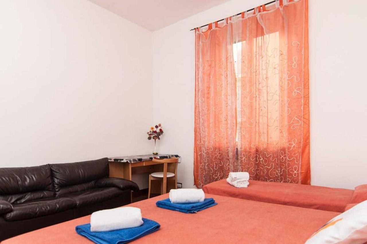 Termini Colosseum Apartment โรม ภายนอก รูปภาพ